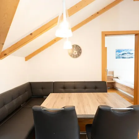 Modern Mountain Penthouse - An Der Skipiste راوريس