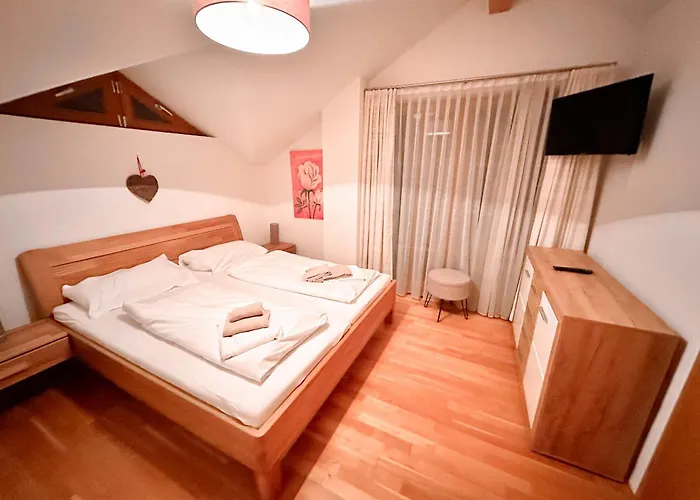 Modern Mountain Penthouse - An Der Skipiste Apartamento